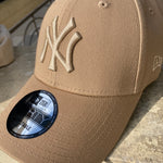 Cappellino New Hera CARAMEL LATTE