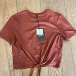 T-shirt Only nodo marrone